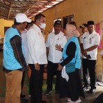 Wakapolda Aceh Brigjen Pol Syamsul Bahri mendampingi Tim Satgas PPLN Kemenko Polhukam meninjau kondisi pengungsi Rohingya di Komplek Yayasan Mina Raya, Kecamatan Padang Tiji, Pidie, Rabu (18/1)