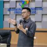 Dadan Supriadi, Statistisi Ahli Madya BPS Aceh menyampaikan Hasil Sensus Penduduk 2020 Lanjutan, Senin (30/1) di Kantor BPS Aceh