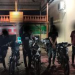 Personel Polsek Darul Imarah Wilayah Hukum Polresta Banda Aceh mengamankan tujuh remaja saat sedang balapan liar di Aceh Besar, Selasa dini hari (31/1)