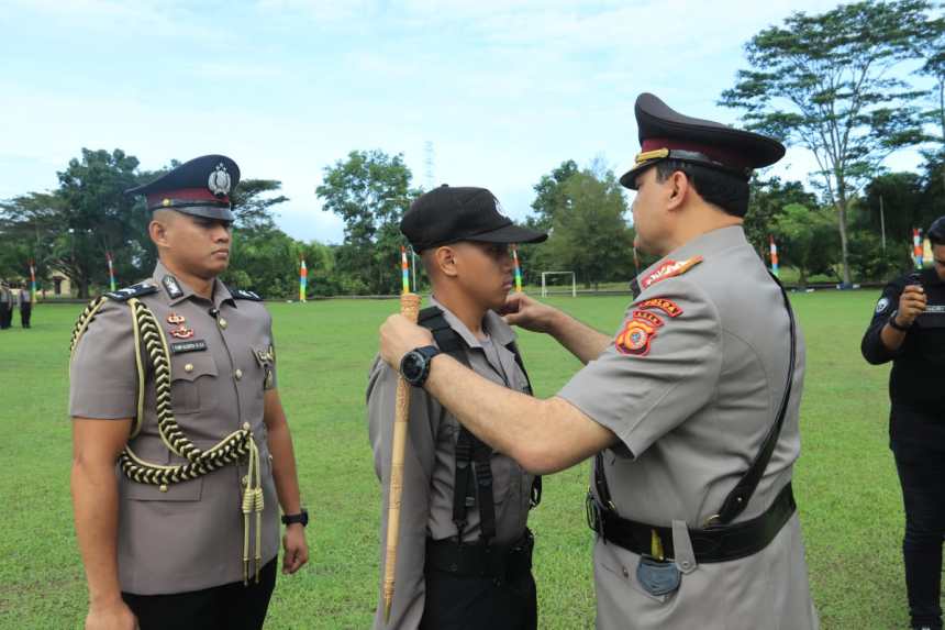 Kapolda Aceh Irjen Pol Ahmad Haydar saat pembukaan Diktuk Bintara Polri di SPN Polda Aceh, Seulawah, Aceh Besar, Selasa (7/2)