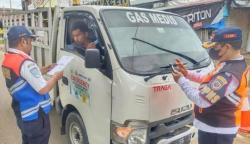 Dinas Perhubungan Banda Aceh bersama petugas Ditlantas Aceh menjaring 19 unit kendaraan yang tidak melakukan uji KIR secara berkala pada razia angkutan umum dan barang di Jalan Laksamana Malahayati, Rabu (8/2)