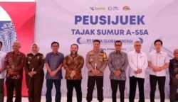 Peusijuek Tajak atau pengeboran eksplorasi migas Sumur A-55 A di Kabupaten Aceh Utara, Kamis (9/2)
