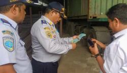 Dishub tegur truk yang bongkar muat barang di dalam Kota Banda Aceh