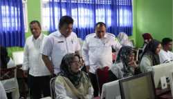 Assessmen Kompentensi Guru (AKG) pada sejumlah sekolah SMA di wilayah Cabang Dinas Pendidikan Kota Banda Aceh dan Aceh Besar Rabu, 1 Maret 2023