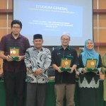 Prodi SKI Fakultas Adab dan Humaniora UIN Ar-Raniry menyelenggarakan kuliah umum yang menghadirkan tiga narasumber langsung dari Malaysia, Jum'at (3/3)