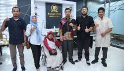 Ketua DPRK Banda Aceh Farid Nyak Umar menerima kunjungan pengurus Children and Youth Disabilities for Changes (CYDC) Aceh, di ruang kerjanya, Jum'at (3/3)