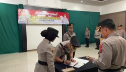 Kapolresta Banda Aceh, Kombes Pol Fahmi Irwan Ramli melantik AKP Ferdian Chandra menjadi Kasat Resnarkoba Polresta Banda Aceh menggantikan Kompol Tendri Wardi, Selasa (7/3)