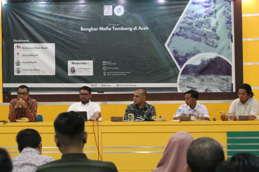 WhatsApp Image 2023-03-09 at 22.28.13 | INFOACEH.net Forum Jurnalis Lingkungan (FJL) Aceh menggelar diskusi publik terkait permasalahan tambang di Aceh, Kamis (9/3). Diskusi mengambil tema "Bongkar Mafia Tambang di Aceh"