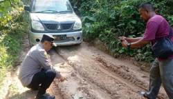 Jejak tapak kaki Harimau ditemukan di area kebun sawit warga Dusun CV.9, Desa Panton Rayeuk T, Kecamatan Banda Alam, Aceh Timur