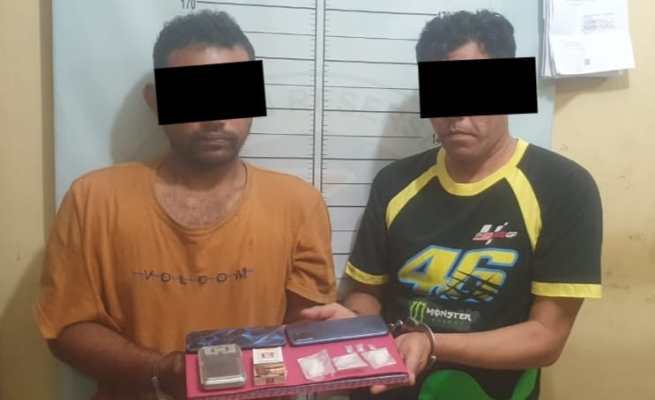 Tim Opsnal Satresnarkoba Polres Pidie menangkap dua pengedar narkotika jenis sabu berinisial RC (26) dan NZ (41) di Gampong Mee Teungoh, Kecamatan Mutiara Barat