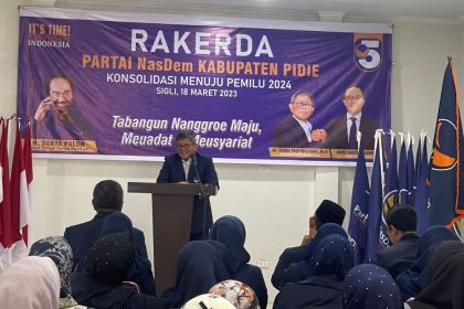 Ketua DPW NasDem Aceh Teuku Taufiqulhadi saat kunjungan kerja ke DPD Kabupaten Pidie, Sabtu (18/3)