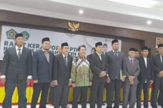 Kopertais Wilayah V Aceh melantik Forum Pimpinan PTKIS di Aula Pascasarjana UIN AR-Raniry, Sabtu (18/3)