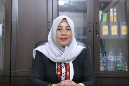 Kepala MAN 1 Banda Aceh Nursiah SAg MPd