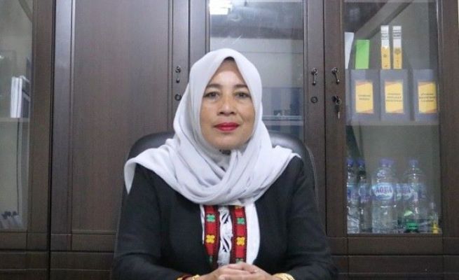Kepala MAN 1 Banda Aceh Nursiah SAg MPd