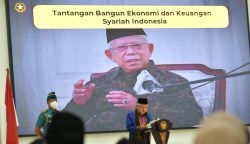 Wapres KH Ma'ruf Amin saat memberikan kuliah umumnya di Auditorium Prof Aly Hasjmy UIN Ar-Raniry, Darussalam, Banda Aceh, Kamis (30/3)