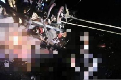 Dua warga Aceh Selatan tewas terbakar akibat tertimpa tiang listrik tumbang di wilayah gunung Alue Kriet Gampong Mutiara, Kecamatan, Sawang Aceh Selatan, Rabu malam (19/4)