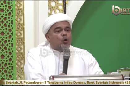 Mantan Imam Besar FPI Habib Rizieq Shihab mengajak masyarakat untuk mengikuti keputusan pemerintah terkait dengan penetapan 1 Syawal 1444 Hijriah