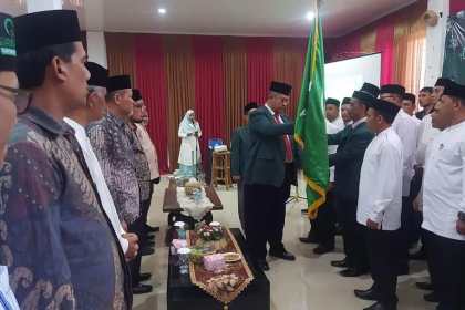 Ketua PW Al Jam'iatul Washliyah Aceh Dr Ridwan Nurdin MCL melantik kepengurusan PD Al Washliyah Aceh Besar Sabtu, 13 Mei 2023 di gedung Dekranasda, Gampong Gani, Aceh Besar