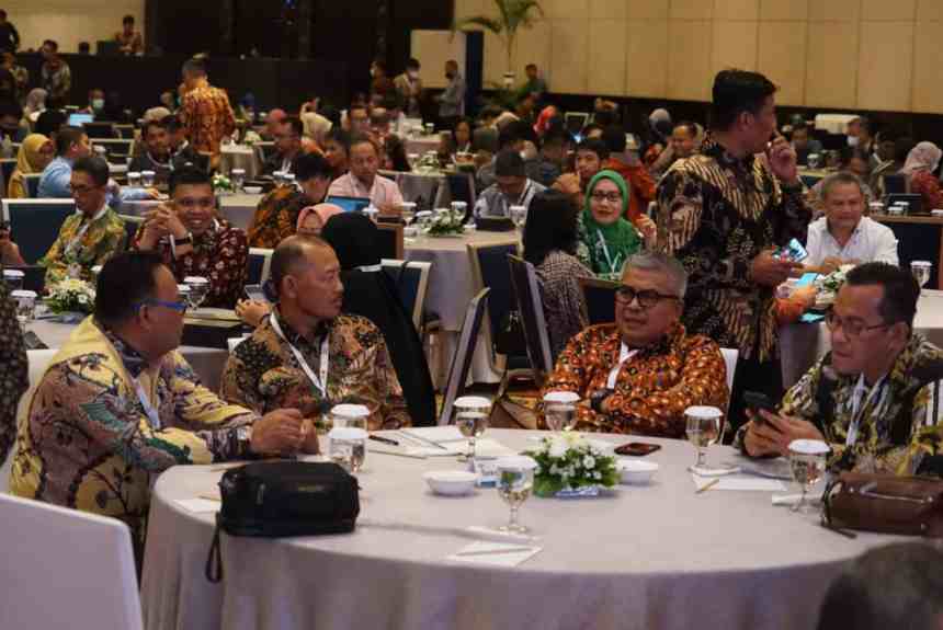 Sekda Aceh Bustami Hamzah bersama dengan Sekda Provinsi lainya mengikuti kegiatan Musrembangnas RPJPN di Nusa Dua Convention Center, Bali, Senin 22 Mei 2023 | INFOACEH.net Sekda Aceh Bustami Hamzah bersama dengan Sekda Provinsi lainya mengikuti kegiatan Musrembangnas RPJPN di Nusa Dua Convention Center, Bali, Senin 22 Mei 2023