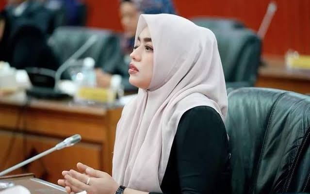 Martini, Anggota DPRA dari Partai Aceh