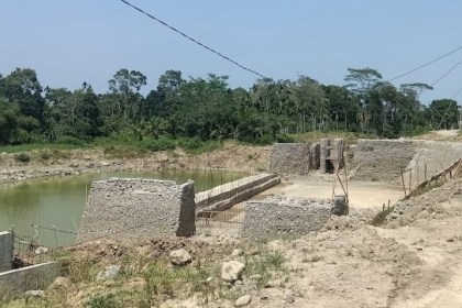 Pembangunan Bendung Daerah Irigasi (D I) Krueng Pase Aceh Utara yang mangkrak