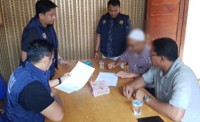 Unit I Subdit III Tipidkor Ditreskrimsus Polda Aceh menyita barang bukti uang senilai Rp 270 juta terkait ambruknya teras Rumah Sakit Rujukan Regional Wilayah Aceh Tengah