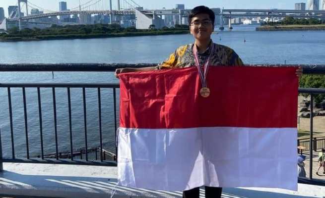 Muhammad Arif Khalfani Ismail alias Alfa, siswa SMA Fatih Bilingual School Banda Aceh meraih medali perunggu pada Olimpiade Fisika Internasional atau International Physics Olympiad (IPhO) 2023 di Tokyo, Jepang