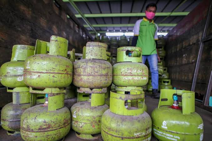 Hiswana Migas Aceh menerima laporan adanya dugaan Pungli dari agen LPG 3 Kg terhadap sejumlah pangkalan di Aceh | INFOACEH.net Hiswana Migas Aceh menerima laporan adanya dugaan Pungli dari agen LPG 3 Kg terhadap sejumlah pangkalan di Aceh