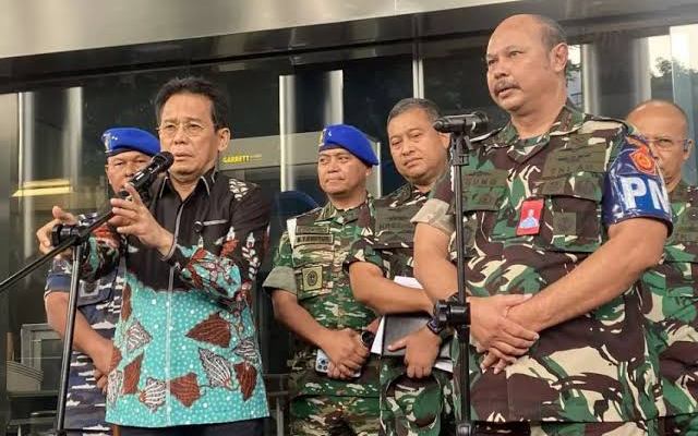 Wakil KPK Johanis Tanak meminta maaf kepada TNI lantaran menetapkan Kepala Basarnas Marsekal Madya Henri Alfandi sebagai tersangka