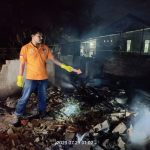 Tim Inafis Polres Aceh Timur turun ke lokasi, Sabtu (29/7) guna melakukan identifikasi penyebab kebakaran satu unit rumah berkonstruksi kayu di Gampong Meunasah Teungoh, Kecamatan Pante Bidari, Aceh Timur yang menyebabkan 2 orang anak meninggal dunia