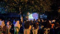 Pemutaran Film Demi Sawit dan diskusi bertajuk “Karpet Merah di Lahan Basah SM Rawa Singkil” di Sekretariat Forum Jurnalis Lingkungan (FJL) Aceh, kawasan Lamteh, Banda Aceh, Sabtu malam, 29 Juli 2023
