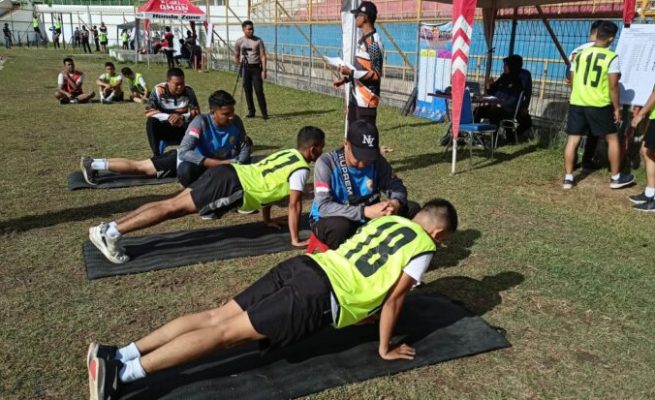 Biro SDM Polda Aceh melakukan tes kesamaptaan jasmani calon Praja IPDN tahun 2023 di Stadion Harapan Bangsa Lhong Raya, Banda Aceh, Senin, 31 Juli 2023