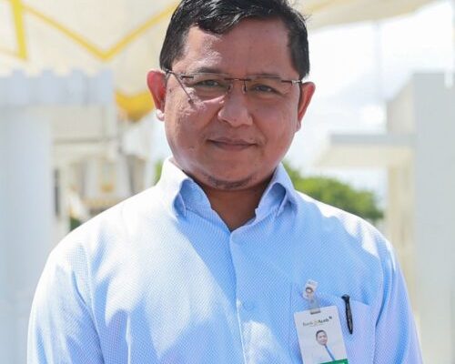 Pemimpin Divisi Sekretariat Perusahaan Bank Aceh Syariah Ali Muhayat Syah