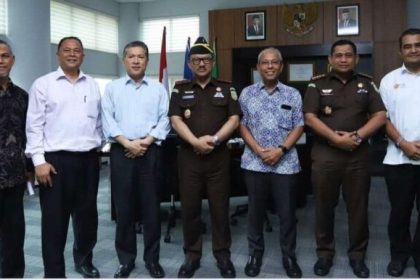 Rektor USK Prof Marwan didampingi Wakil Rektor menerima kunjungan kerja Kajati Aceh Bambang Bachtiar SH MH ke kampus USK, 8 Agustus 2023