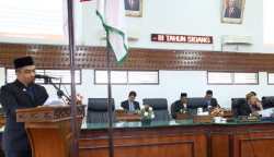 Pj Bupati Aceh Besar Muhammad Iswanto menyampaikan Rancangan KUA-PPAS APBK Aceh Besar Tahun 2024, di Gedung DPRK, Kota Jantho, Rabu (9/8)