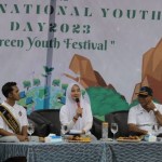 Pj Ketua TP-PKK Aceh Ayu Candra Febiola Nazuar menjadi narasumber pada Talkshow International Youth Day di Kantor BKKBN Perwakilan Aceh, Ahad (13/8)