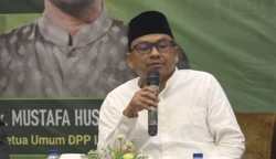 Tokoh agama yang juga praktisi warung kopi Tgk Syarifuddin MA PhD mempertanyakan SE Pj Gubernur Aceh Achmad Marzuki yang melarang buka warkop di atas pukul 12 malam