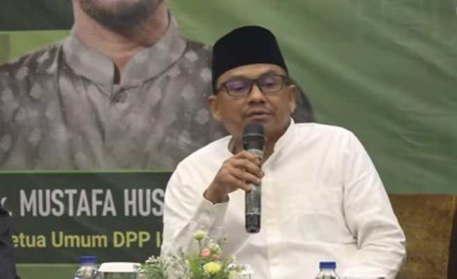 Tokoh agama yang juga praktisi warung kopi Tgk Syarifuddin MA PhD mempertanyakan SE Pj Gubernur Aceh Achmad Marzuki yang melarang buka warkop di atas pukul 12 malam