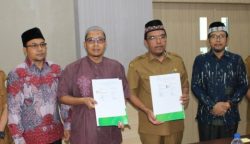Penandatanganan MoU antara DSI Aceh dengan IAIN Lhokseumawe di kantor DSI Aceh, Senin (14/8)