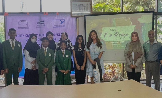 Saidil Mukammil Bawarith, santri Ma’had Aly Dayah MUDI Mesra Samalanga diundang ke Thailand untuk mempresentasikan Youth for Peace Empowering The Next Generation For Humanitarian Action, dalam program Youth Capacity Building Workshop, 12 - 16 Agustus 2023