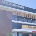 Restoran cepat saji terkemuka, McDonald's resmi membuka gerai perdana di Aceh berlokasi di Jalan Dr Mr Muhammad Hasan, Gampong Batoh, Kecamatan Lueng Bata, Kota Banda Aceh, Sabtu (19/8/2023)