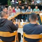 Dirlantas Kombes Pol M. Iqbal Alqudusy Ngopi Curhat bersama Kasubdit Opsnal, Kasatlantas Polresta Banda Aceh dan Aceh Besar, serta KBO, Kanit Laka dan Kamsel di Benu Kopi, Banda Aceh, Selasa malam (22/8)