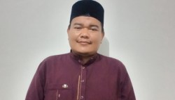 Guru PAI dan Wakil Kepala Bidang Humas dan Media SMAN 1 Peukan Bada Ustaz Muhammad Yani SPdI MAg