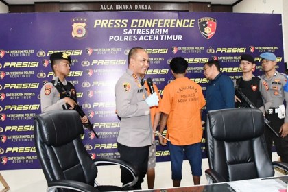 Kapolres Aceh Timur AKBP Andy Rahmansyah memberikan keterangan pengungkapan kasus pemerkosaan terhadap gadis 16 tahun oleh 16 pria