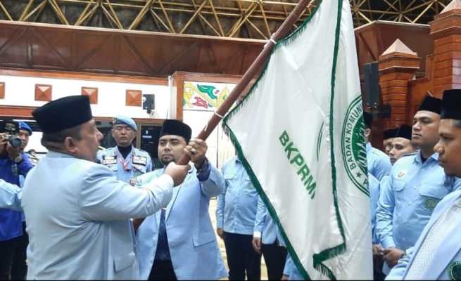 Pelantikan pengurus DPW Badan Komunikasi Pemuda Remaja Masjid Indonesia (BKPRMI) Aceh periode 2023-2027, di Anjong Mon Mata, Banda Aceh, Selasa malam (29/8)