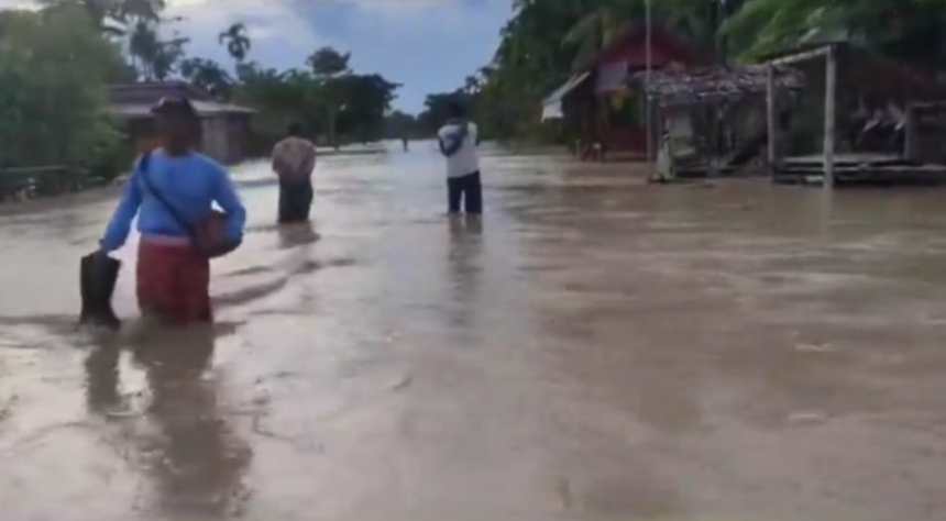 Sebanyak 21 gampong dari 8 kecamatan yang ada di Kabupaten Aceh Utara terendam banjir, Selasa (5/9) | INFOACEH.net Sebanyak 21 gampong dari 8 kecamatan yang ada di Kabupaten Aceh Utara terendam banjir, Selasa (5/9)