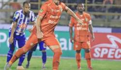 Pemain asing Persiraja Banda Aceh Ricardo Pires asal Brazil yang melakukan eksekusi penalti pada menit 76 gagal mencetak gol pada laga perdana Liga 2 Indonesia 2023-2024 di Stadion Harapan Bangsa Lhong Raya Banda Aceh, Senin malam (11/9)
