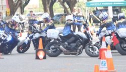 Ditlantas Polda Aceh menggelar lomba safety riding atau keselamatan berkendara dalam rangka Hari Lalu Lintas Bhayangkara ke-68 di Stadion Harapan Bangsa Lhong Raya, Banda Aceh, Senin (18/9)