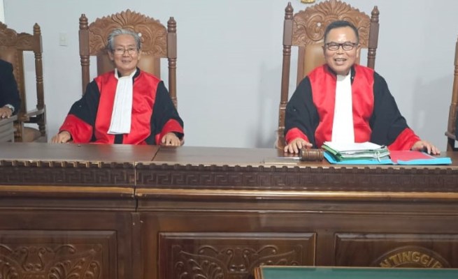Pengadilan Tinggi Banda Aceh (PT BNA) dengan Putusannya Nomor 88/PDT/2023/PT BNA yang dibacakan pada Rabu (20/9) membatalkan Putusan Pengadilan Negeri Simpang Tiga Redelong (PN STR) dalam perkara No. 17/Pdt.G/2022/PN-Str, tanggal 3 Juli 2022