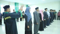 Rektor UIN Ar-Raniry Prof Dr Mujiburrahman MAg melantik pejabat administrator, dosen dengan tugas tambahan dan jabatan fungsional dosen, Jum'at (29/9)